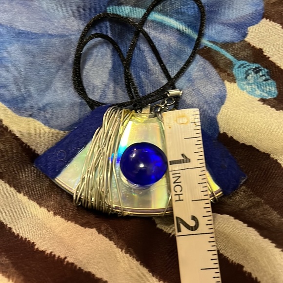 Reversible Handmade Necklace - Picture 16 of 16